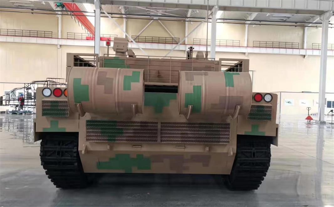 炉霍县坦克模型